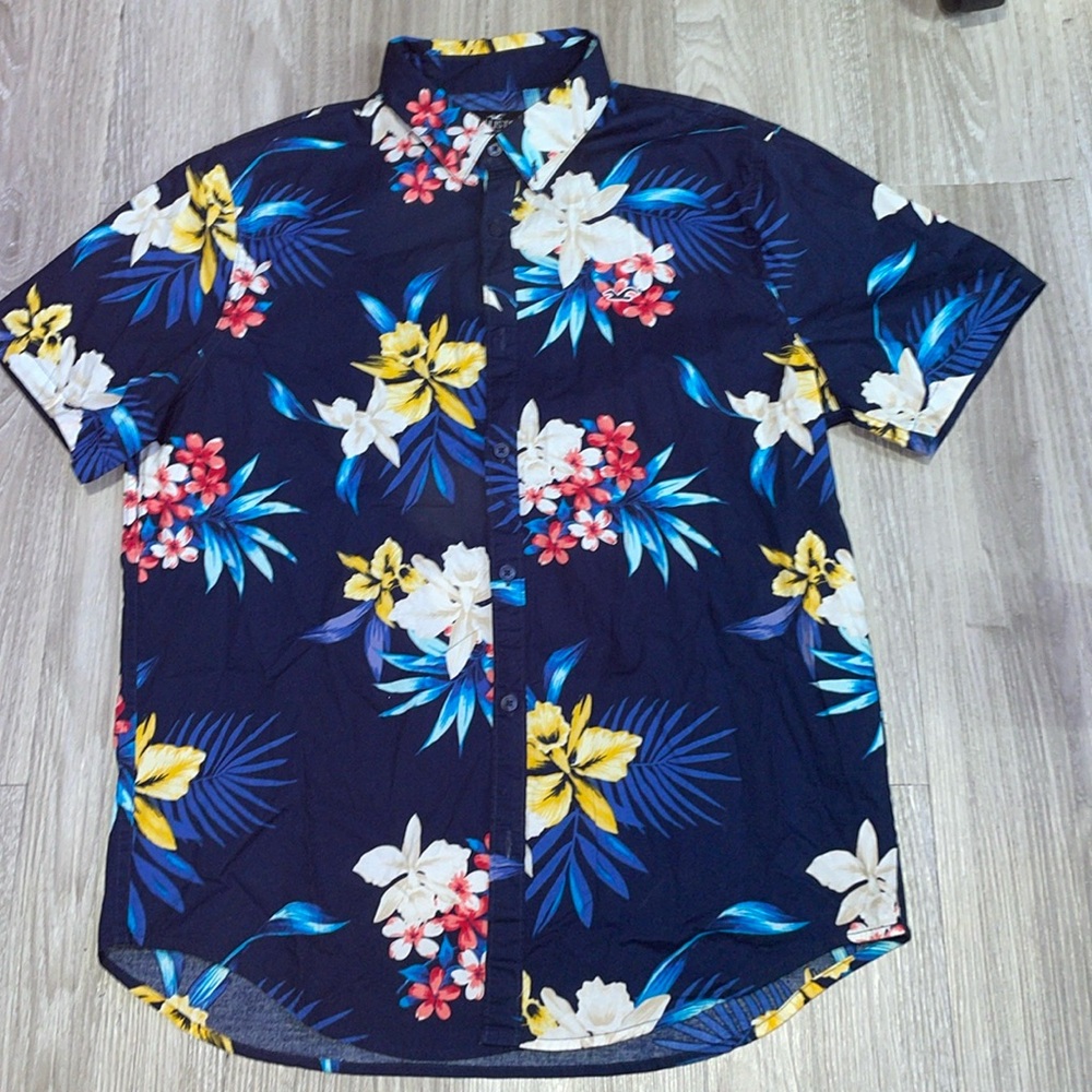 HOLLISTER short sleeve button up